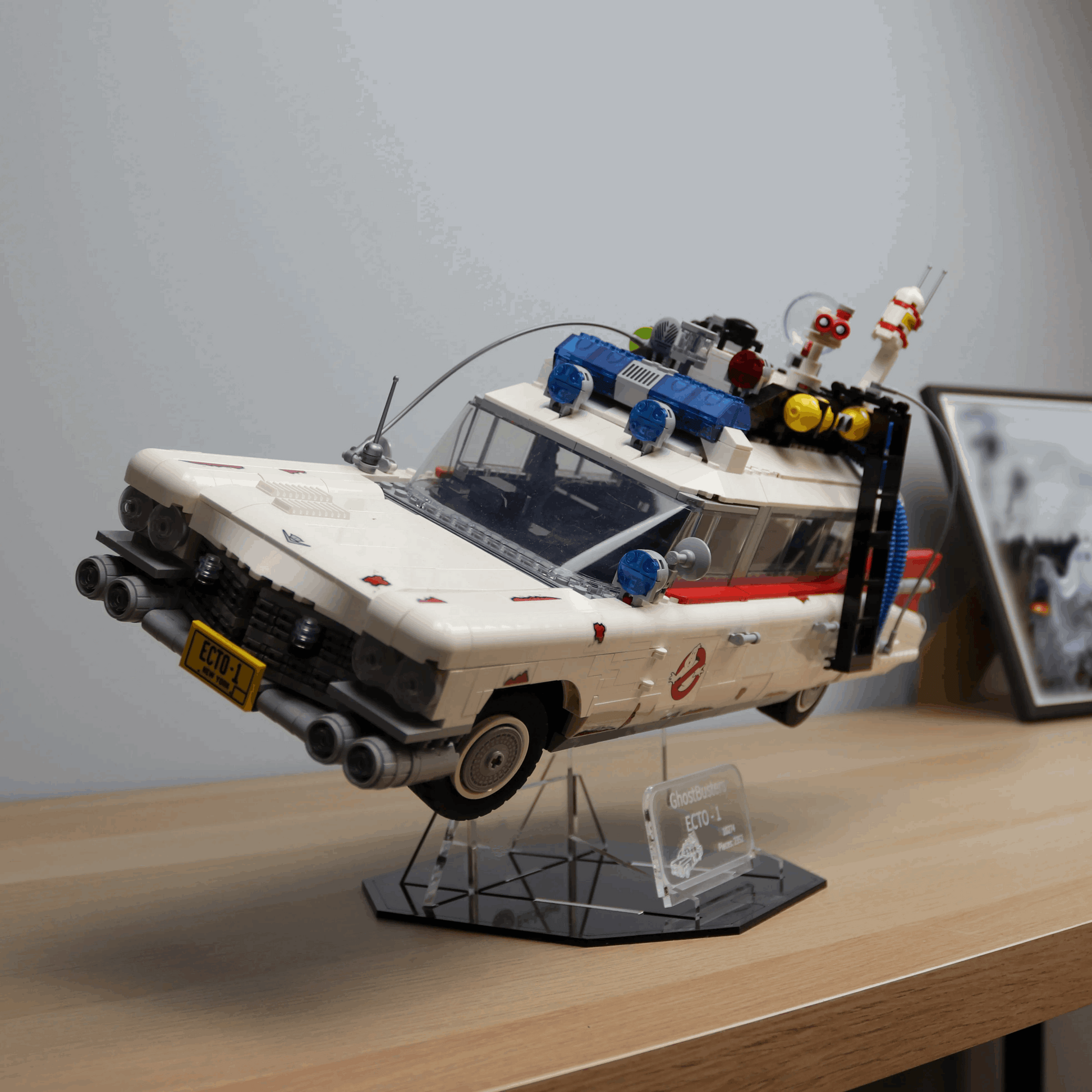 LEGO Ghostbusters Ecto-1 Acrylic Display Stand w/ Black Base (10274)