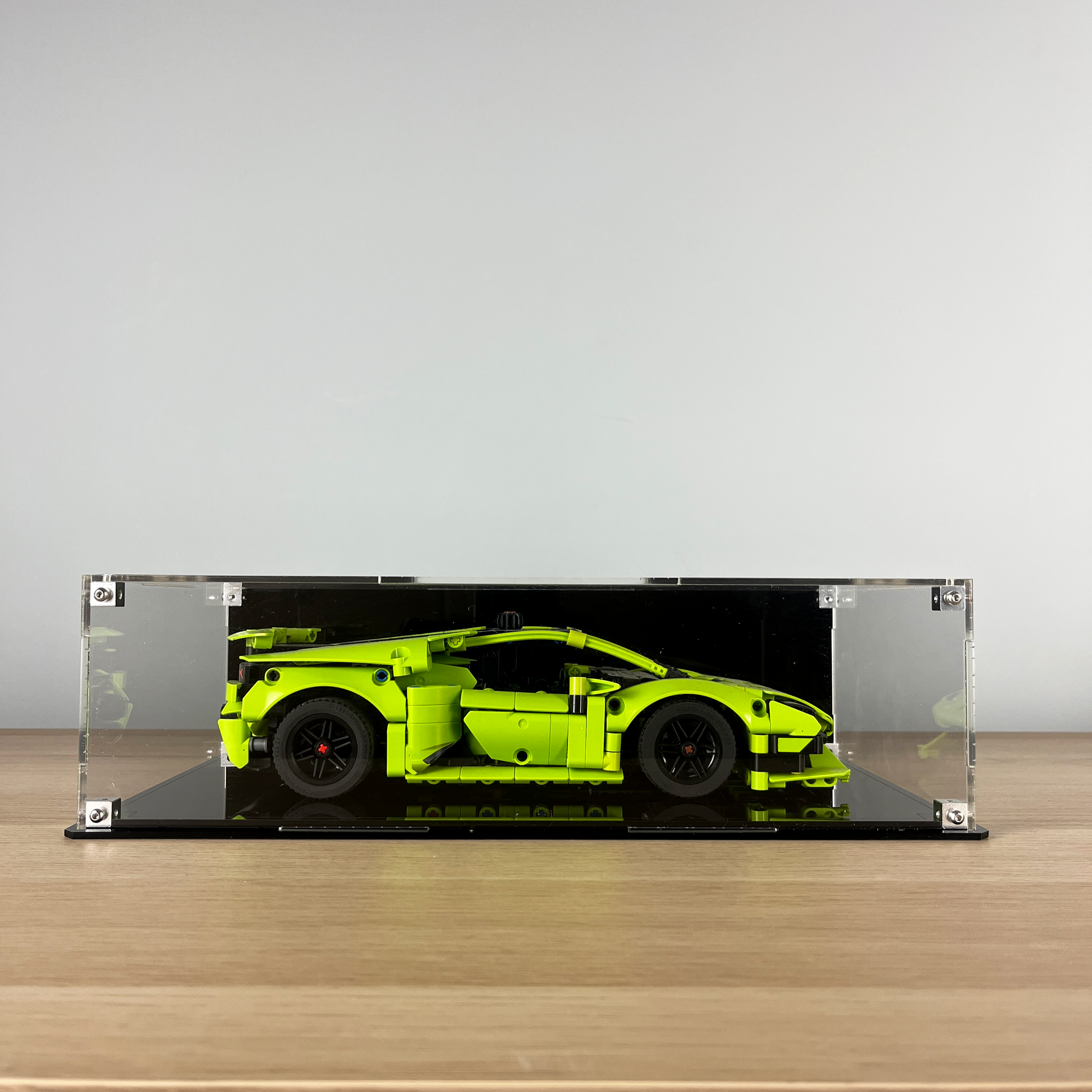 Lamborghini Huracan Display Box - How to keep your lego dust free and clean