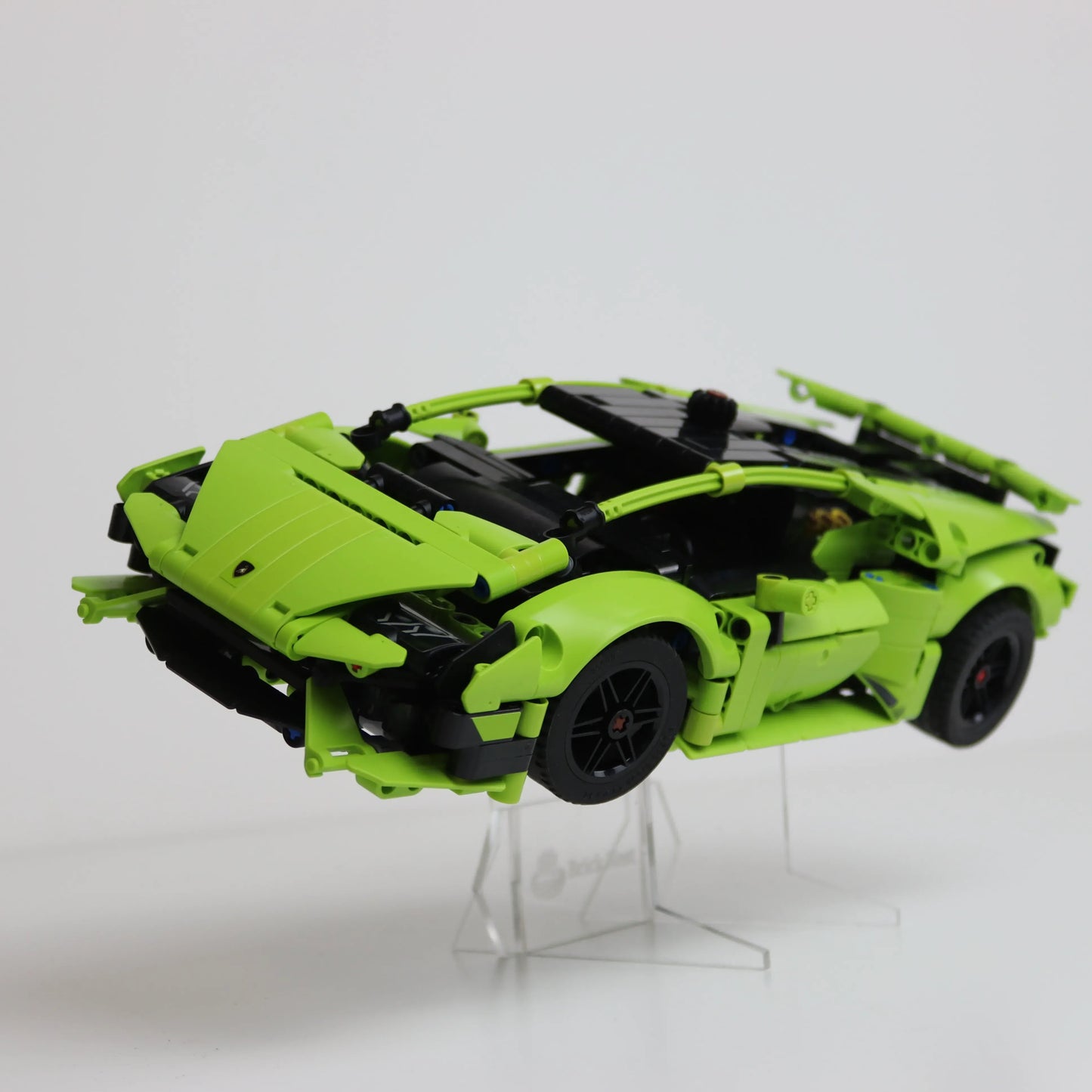 Acrylic Display Stand for LEGO Lamborghini Huracán Tecnica