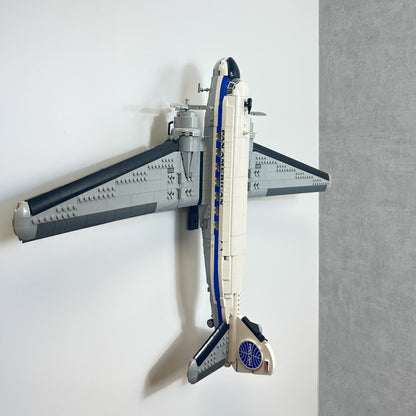Vertical wall display mount for LEGO Icons PAN AM Airliner 11378