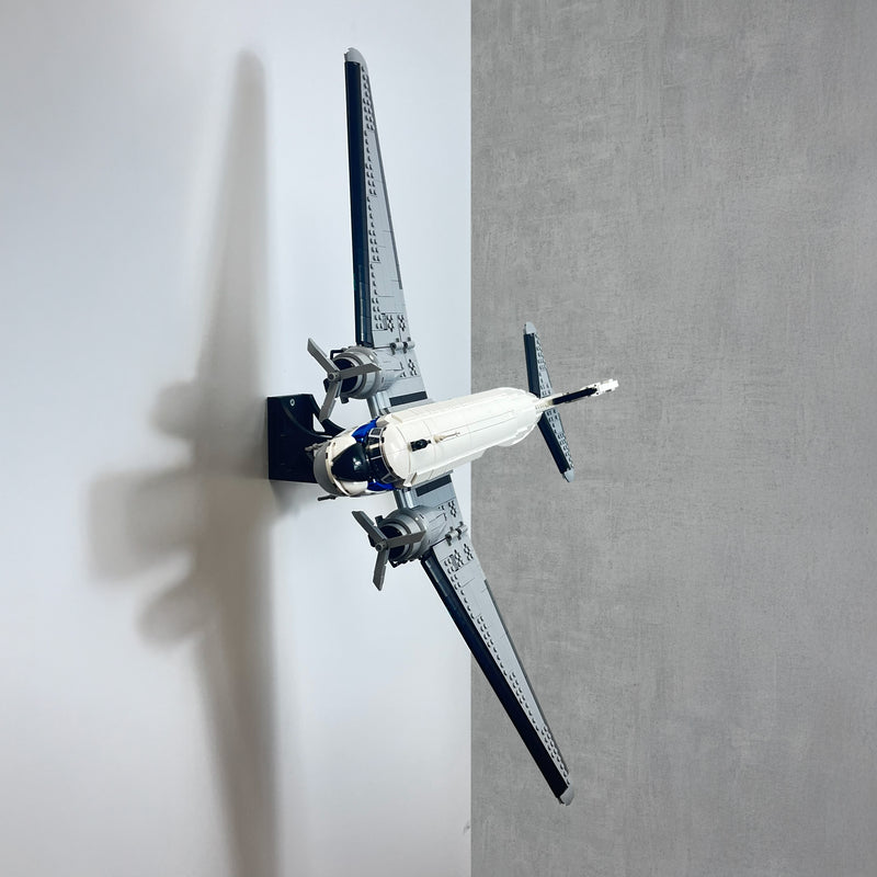 LEGO Icons aircraft wall mount for PAN AM Airliner 11378
