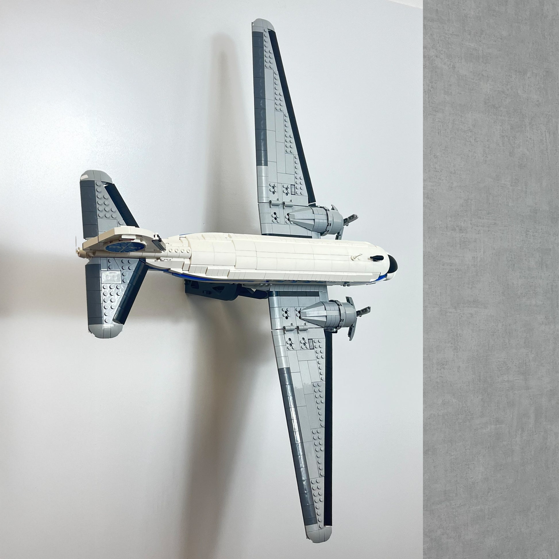 Display bracket for LEGO Icons PAN AM Airliner