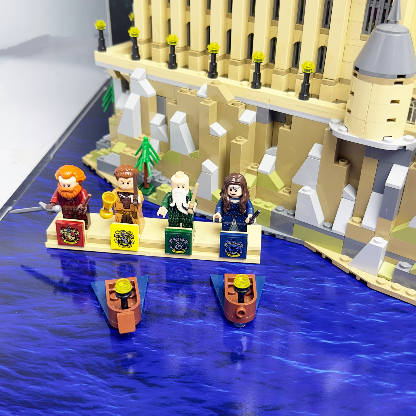 Display Case for LEGO Hogwarts Castle 71043