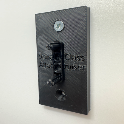 Vertical LEGO Wall Mount for LEGO Venator-Class Attack Cruiser (75441)