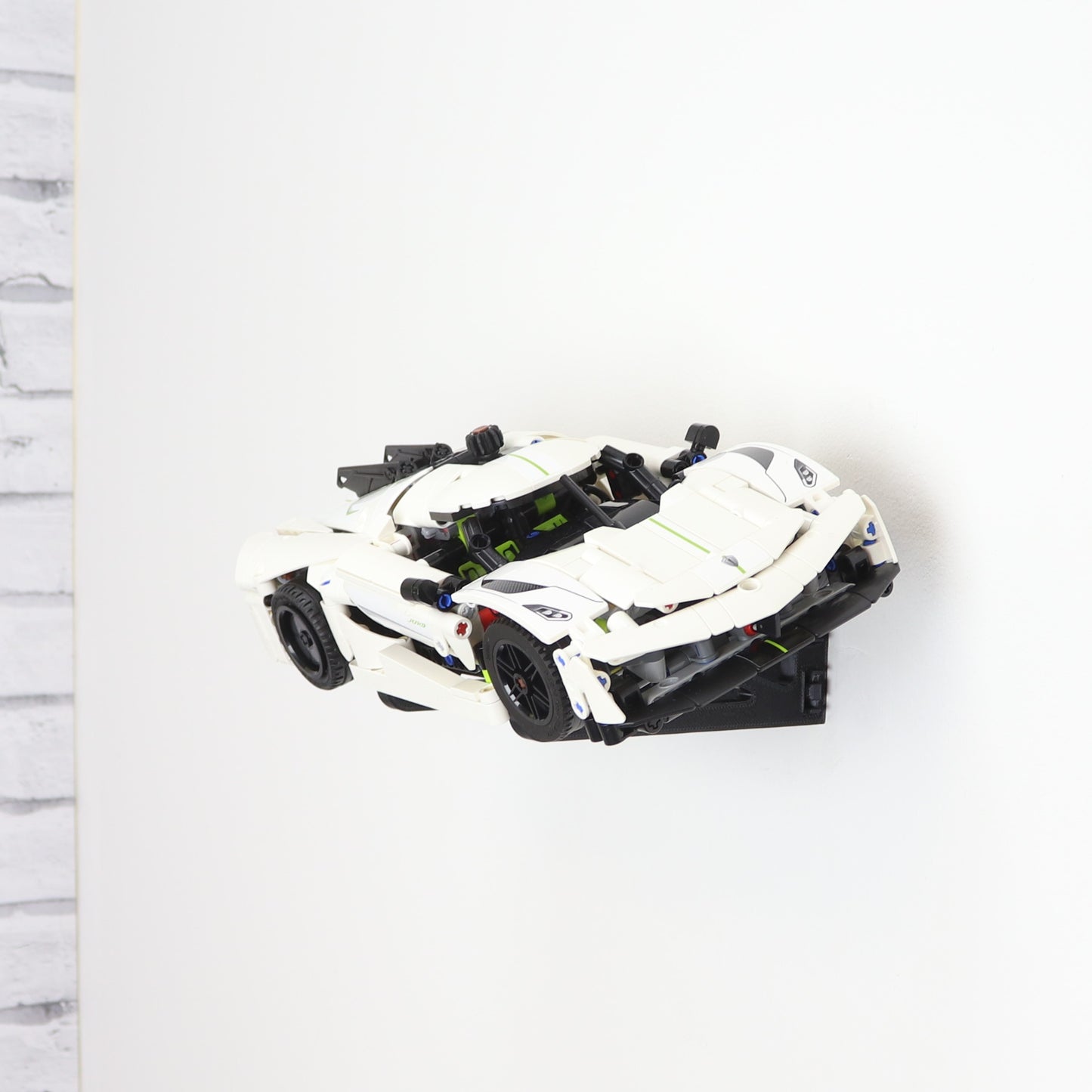 Wall Display Mount for LEGO® Jesko Absolut 42173 & 42184
