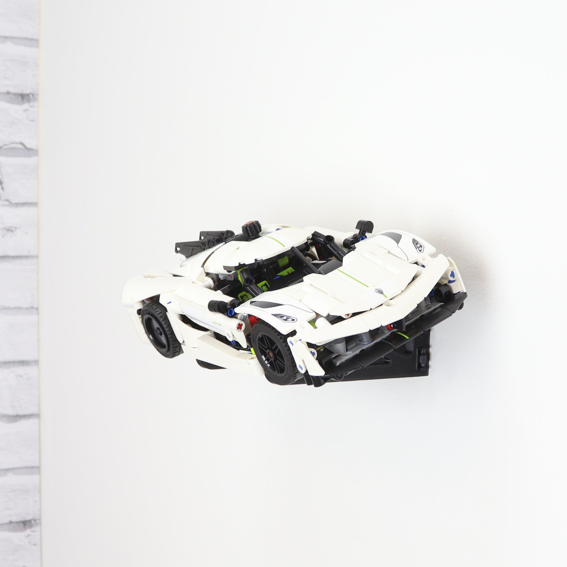 Wall Display Mount for LEGO® Jesko Absolut 42173 & 42184
